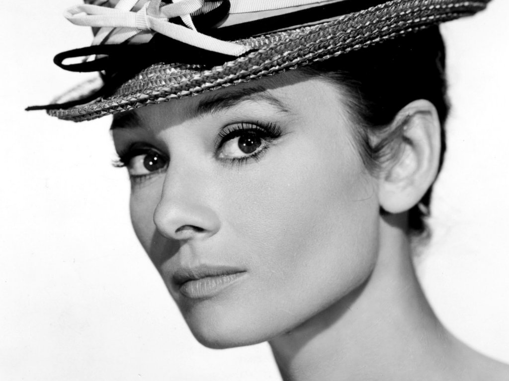 1024full-audrey-hepburn--1-