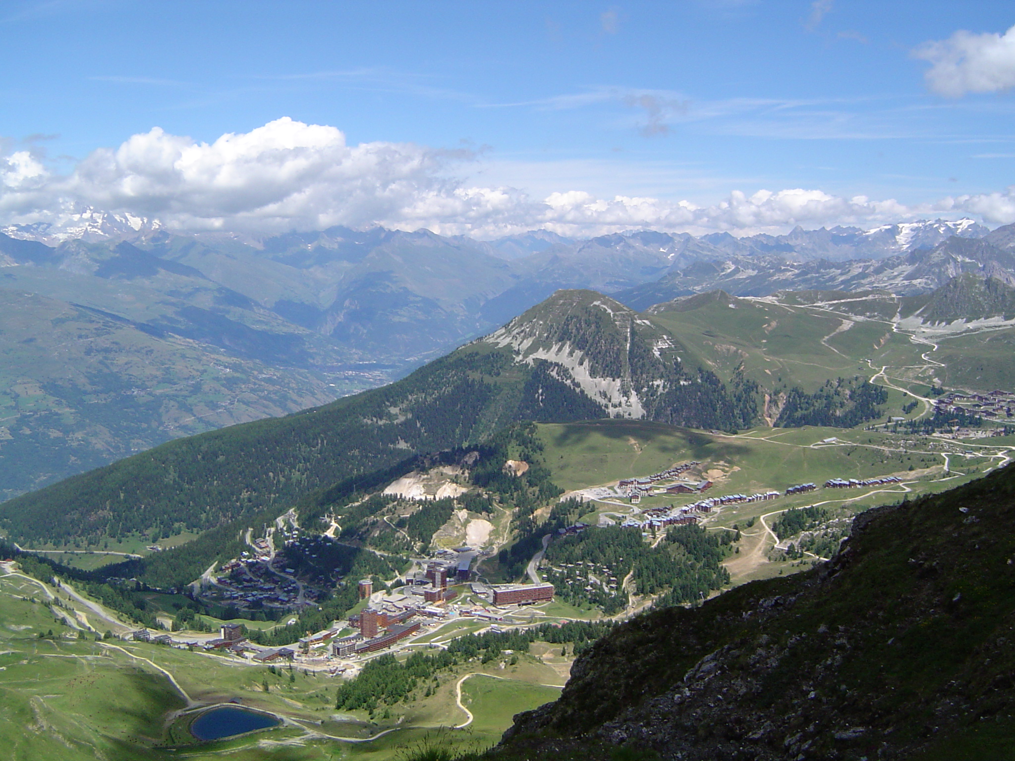 SKI_RESORT_LAPLAGNE_FRANCE_YEET_MAGAZINE_SPORT-2