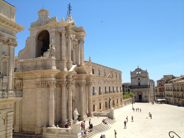 syracuse_Siracusa_italy_italia_train_ticket_italia_europe_book_cheap_flight_yeet_magazine