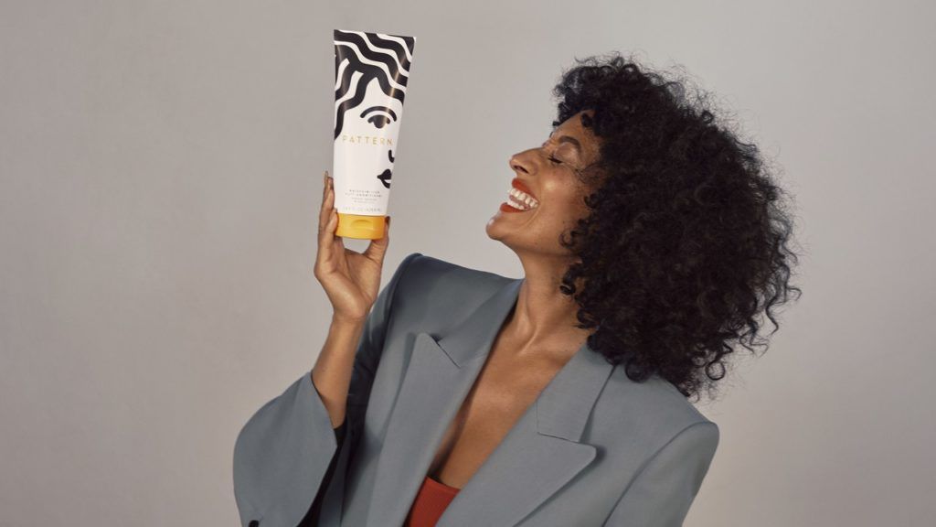 pattern-tracee-ellis-ross-Ellis-Ross--46-Poses--Nude--On--Instagram--To--Introduce--New--Natura-l-Hair--Care--Line.