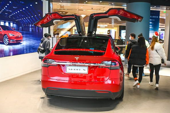 Technology Drone Ia Artificial Intelligence How This Tesla Was Hacked By A Drone In Minutes