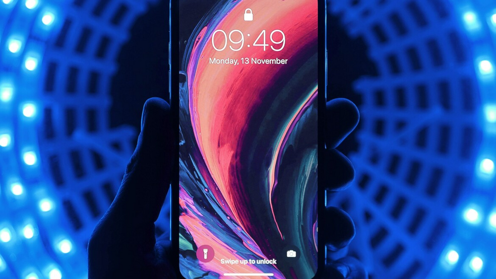 Tired Of Running Out Of Your iPhone Battery? Here's How To Save It