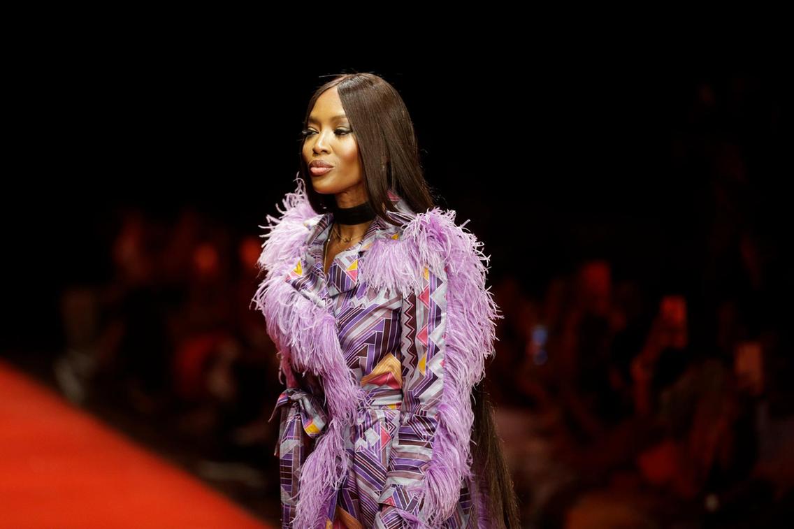 Supermodel Naomi Campbell urges 'Vogue' to launch African edition.