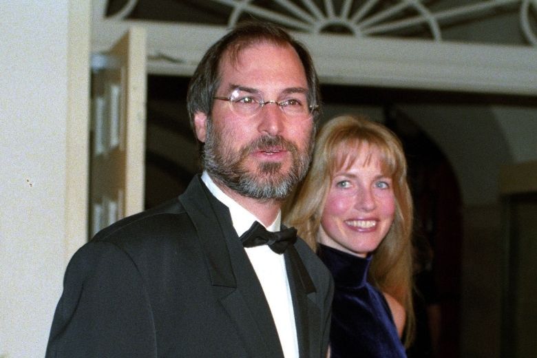 Steve Jobs Diet : The Craziest Stories About The Mad Genious Who Had A Fruit Only Diet But Also Smelled Bad.