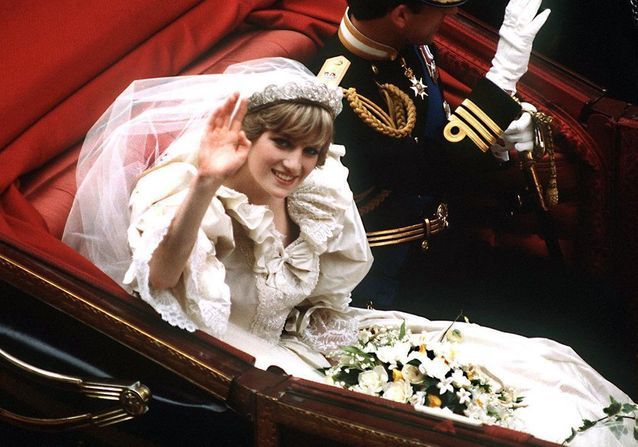 Lady Di Princess Diana's Wedding Dress Will Be Exhibited At Kensington Palace In London