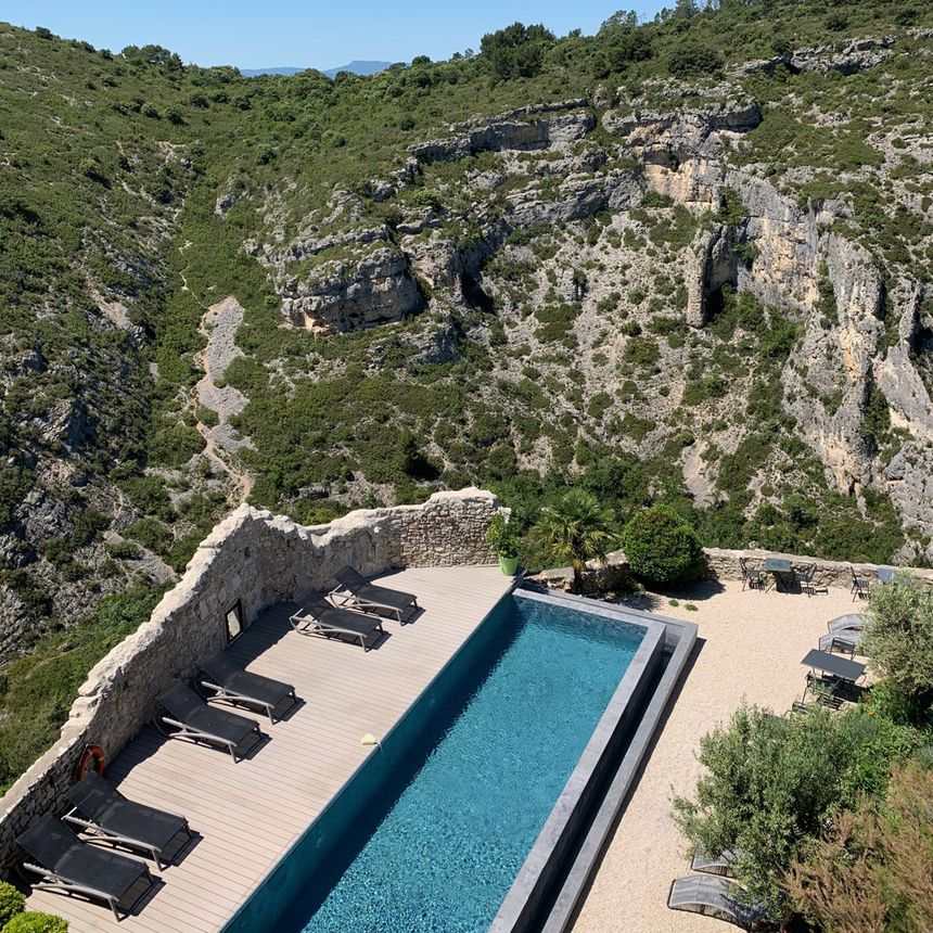 Europe : 7 dream Pools To Cool Off In France This Summer