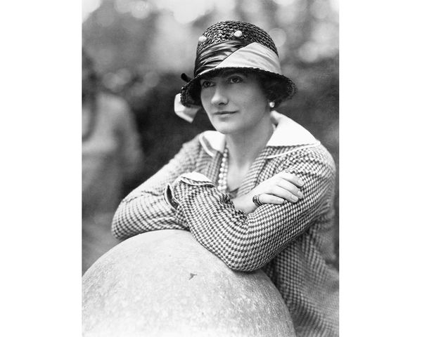 15 THINGS YOU DIDN'T KNOW ABOUT COCO CHANEL.