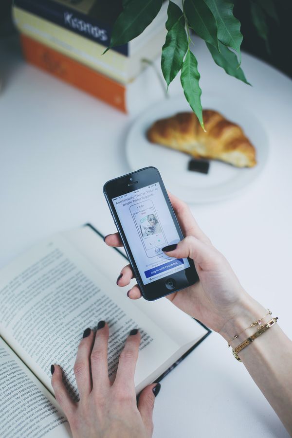 Tinder: The Dating App Wants To Become A Social Media Just like Facebook, Twitter And Instagram With New EXPLORE Feature