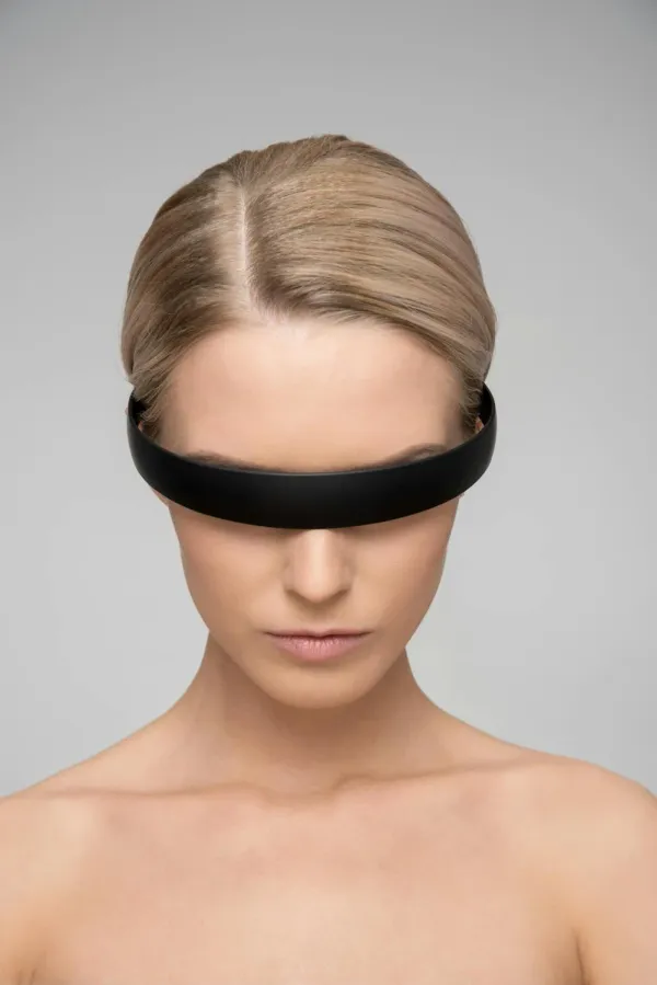 From Reality to Digital: How Technology Transforms Your  Identity and Changes the Way You See Yourself