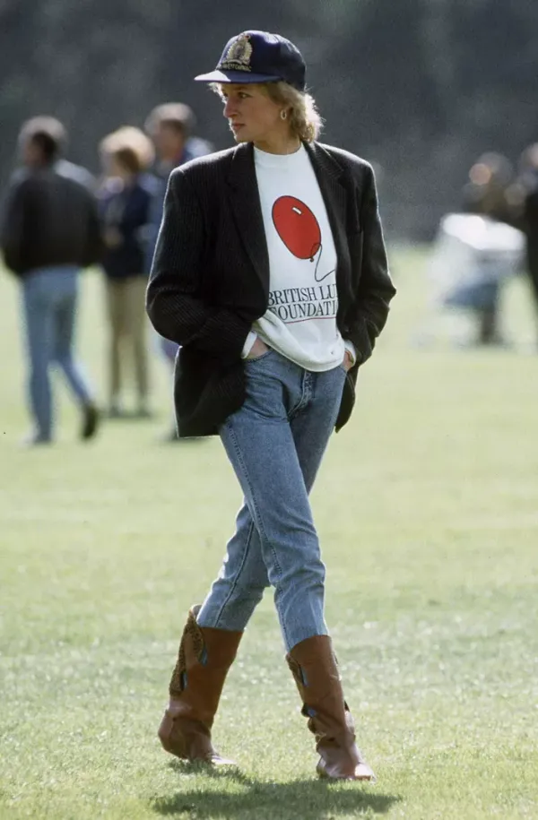 PHOTOS – Lady Diana: a look back at her most controversial looks24 photos